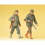 Recreation and Sports -- Walking Hunters pkg(2) Scale G