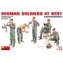 35062 MiniArt German Soldiers at Rest (1/35)