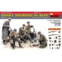 35109 MiniArt Soviet Soldiers at Rest. Special Edition (1/35)