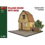 36031 MiniArt Village House with Base (1/35)