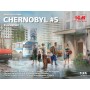 ICM 1/35 Chernobyl5. Extraction (4 adults, 1 child and luggage) (100% new molds)