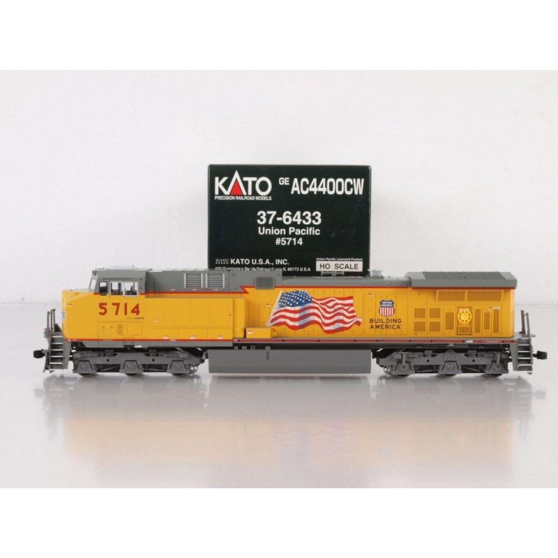 Kato 37-6433 AC4400GW GE 5714 of the Union Pacific