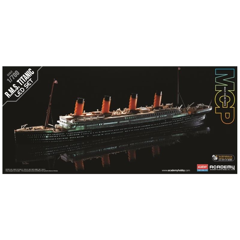 ACA14220 Academy 1/700 R.M.S. TITANIC + LED SET